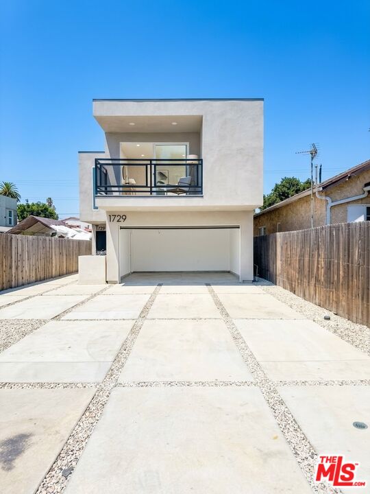 Property photo for 1729 W 36th Pl, Los Angeles, CA