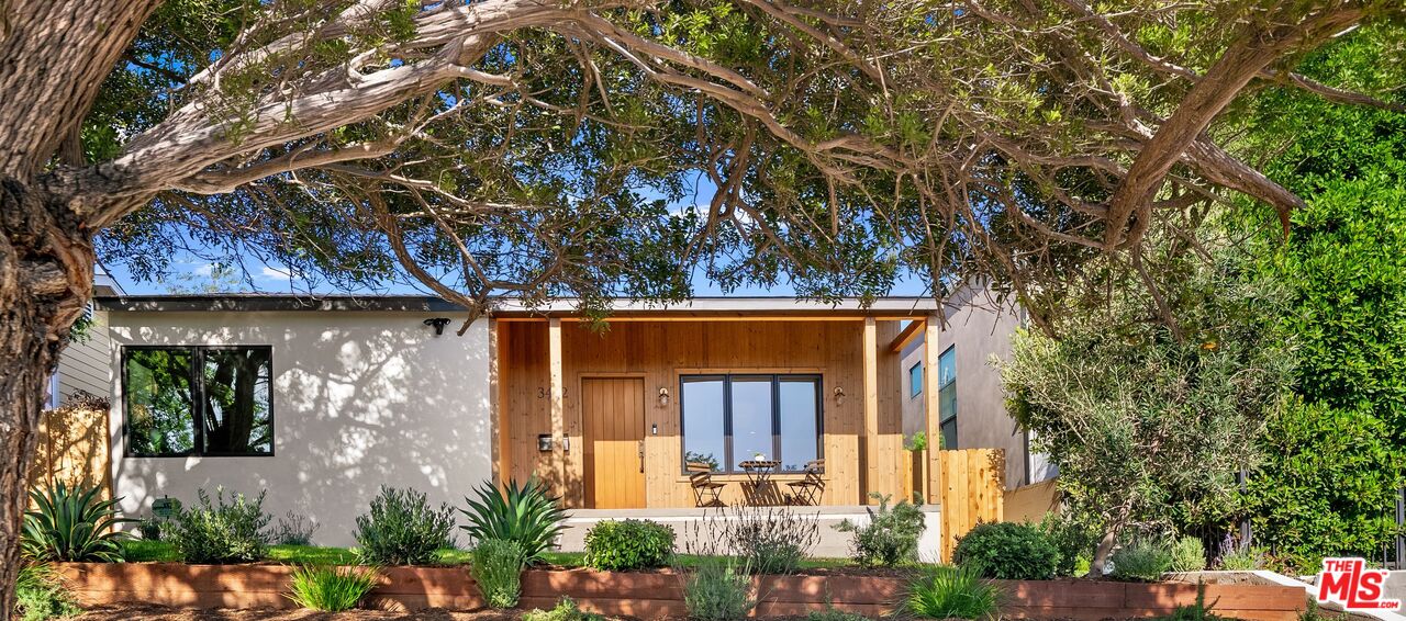 Property photo for 3452 Moore St, Los Angeles, CA