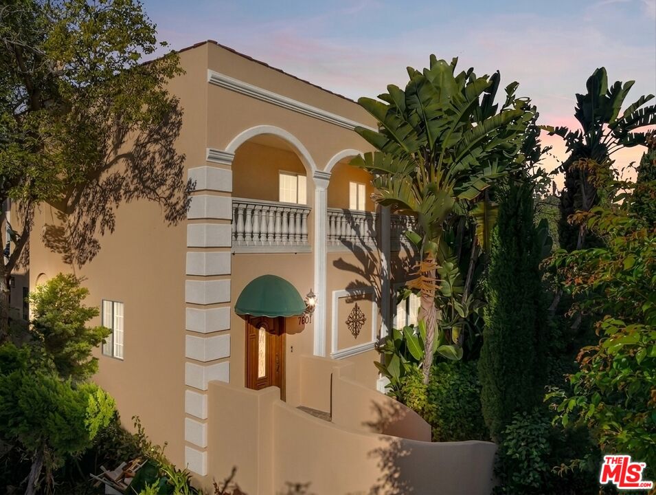 Property photo for 7601 Hollywood Blvd, Los Angeles, CA