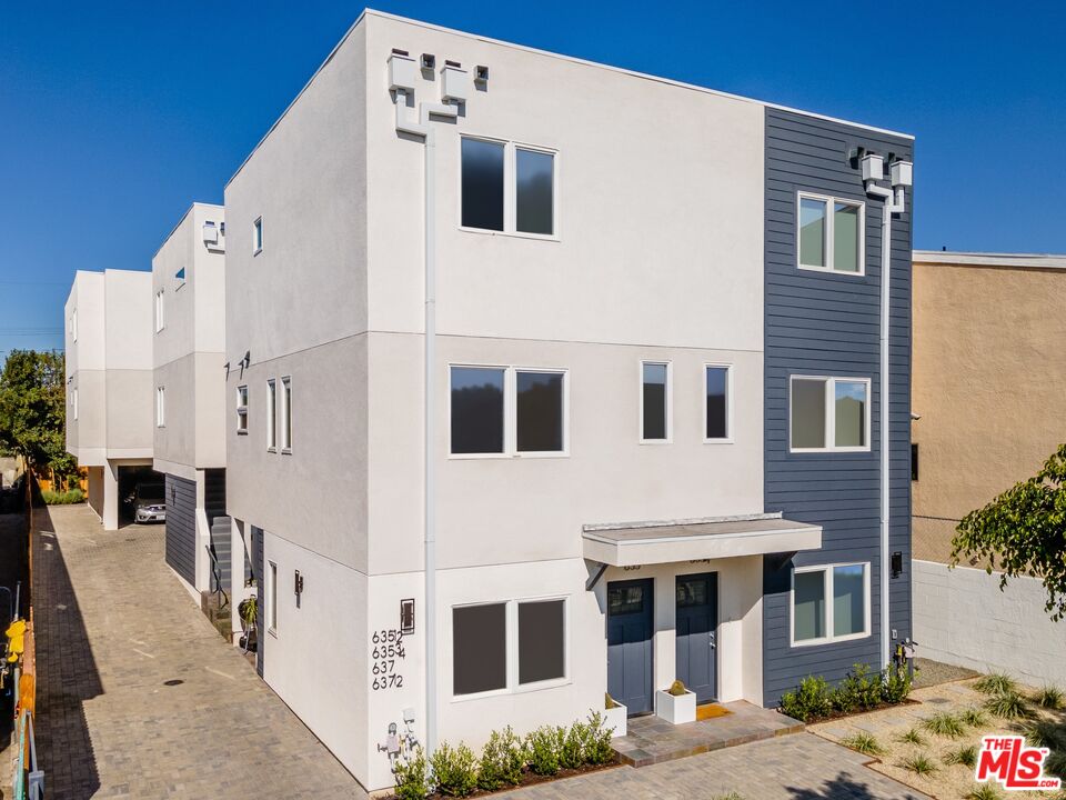 Property photo for 635 N Harvard Blvd, Los Angeles, CA