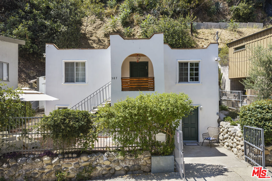 Property photo for 387 Museum Dr, Los Angeles, CA