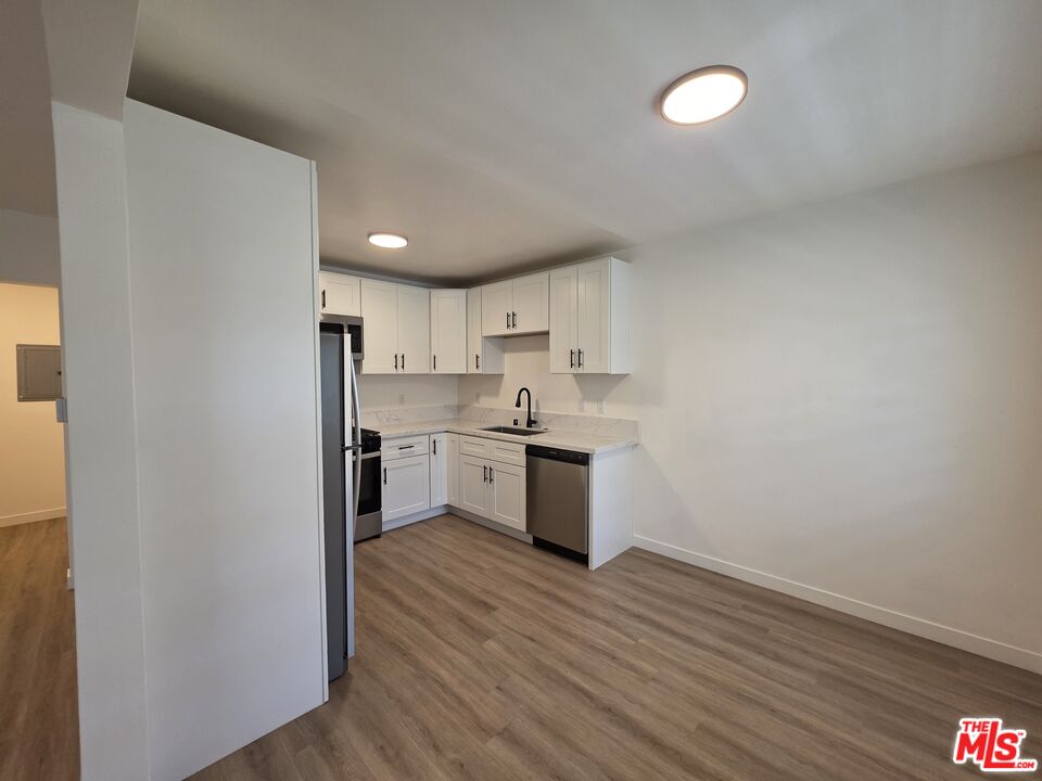 Property photo for 1411 Innes Pl, #4, Venice, CA