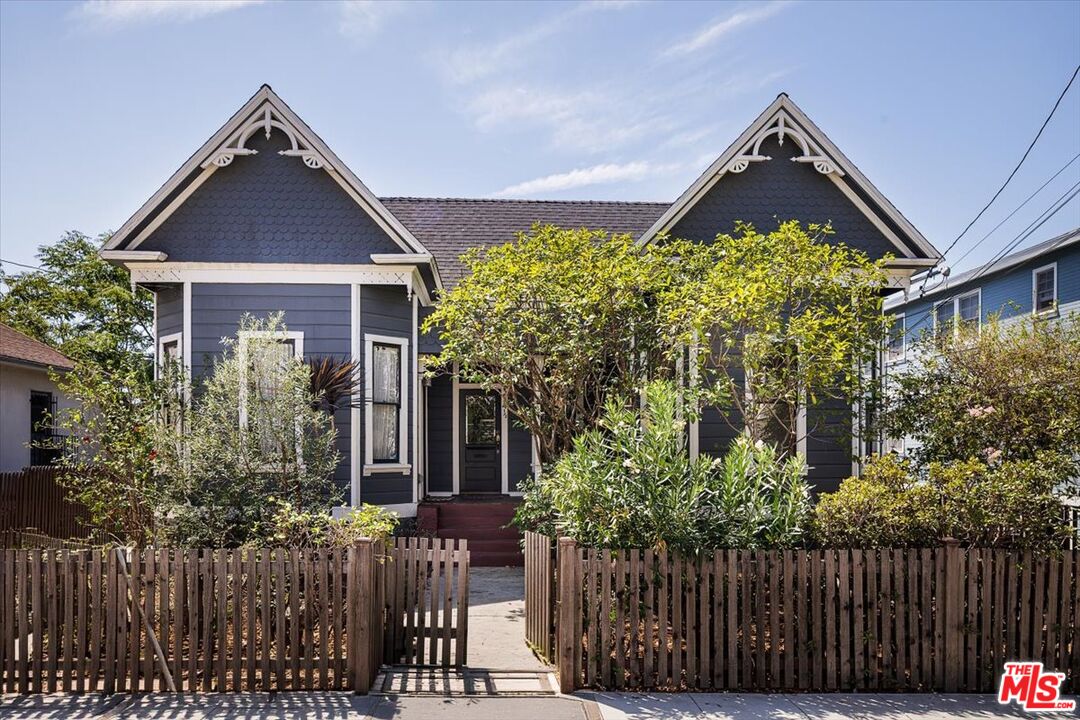 Property photo for 1334 Calumet Ave, Los Angeles, CA
