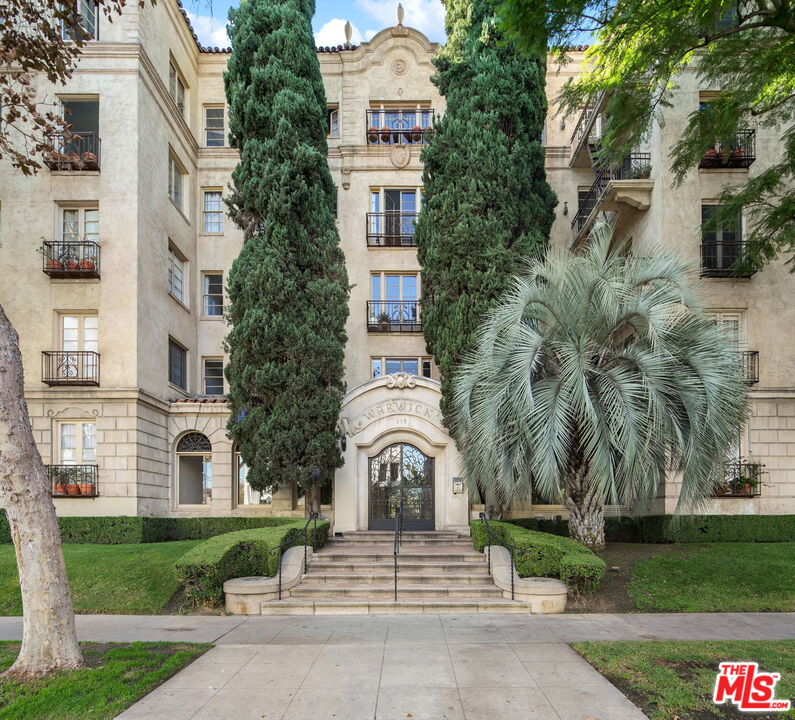 Property photo for 109 N Sycamore Ave, #204, Los Angeles, CA