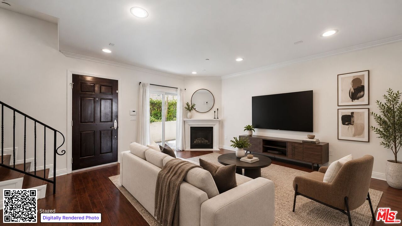Property photo for 1529 S Beverly Dr, #4, Los Angeles, CA