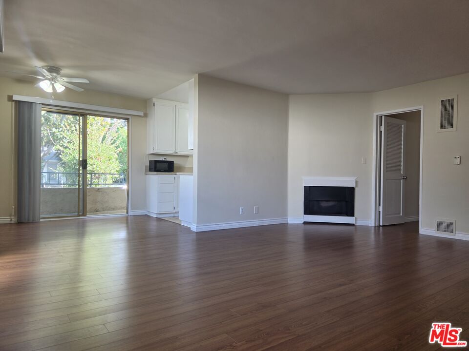 Property photo for 818 7th St, #1, Santa Monica, CA