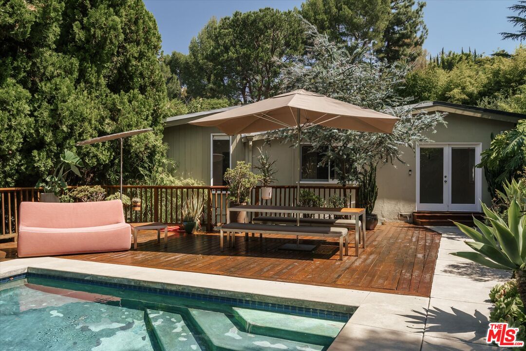 Property photo for 2412 Canyon Oak Dr, Los Angeles, CA