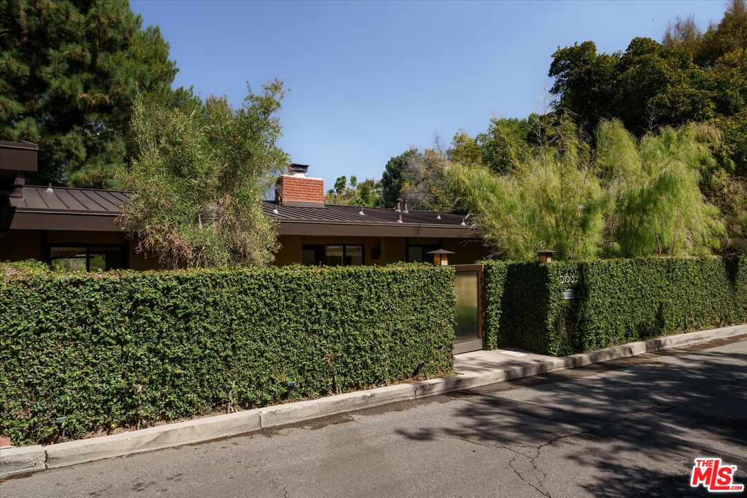 Property photo for 5637 Spreading Oak Dr, Los Angeles, CA