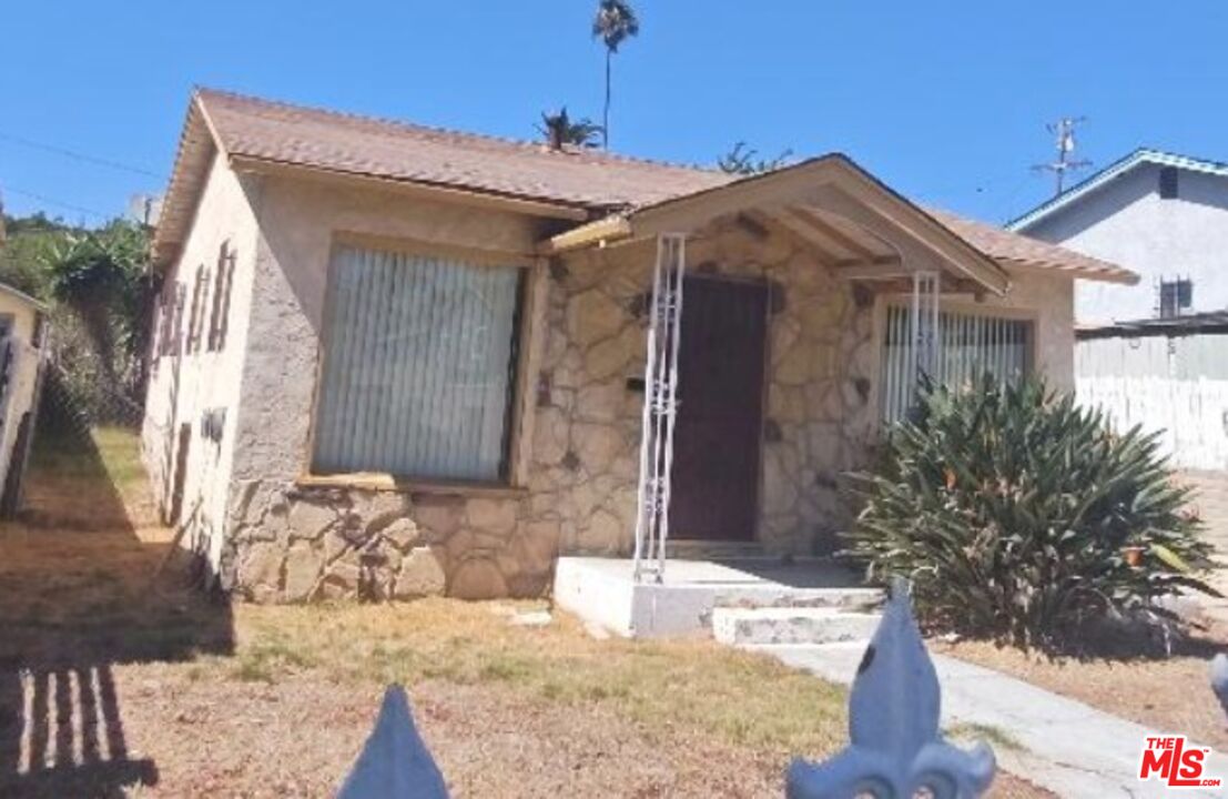 Property photo for 909 E Brett St, Inglewood, CA
