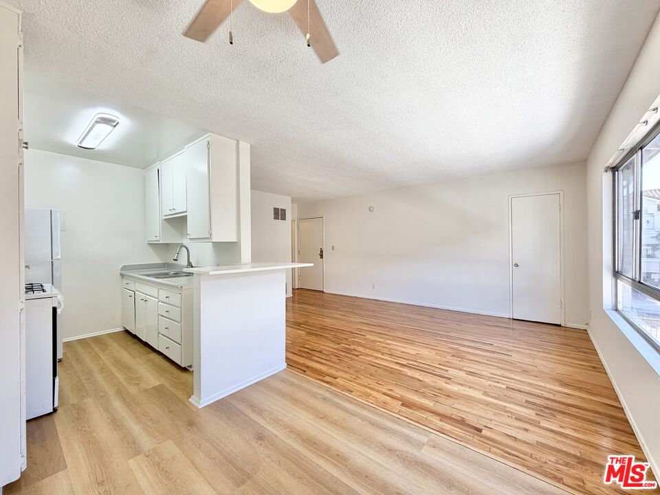 Property photo for 932 Wilcox Ave, #6, Los Angeles, CA