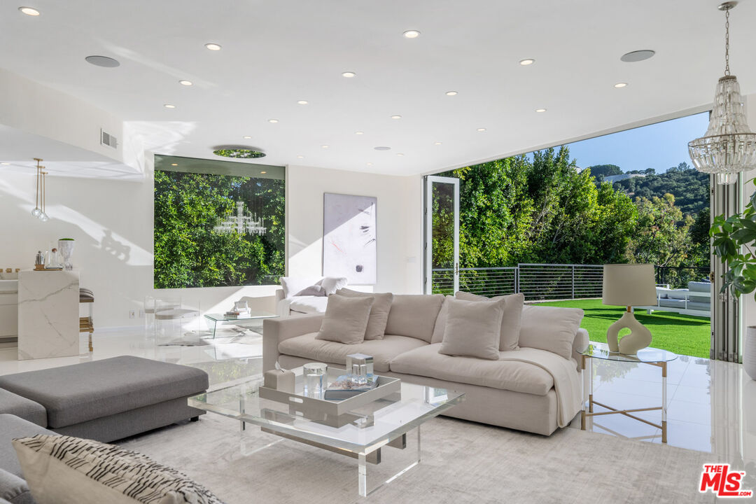 Property photo for 1040 Montego Dr, Los Angeles, CA