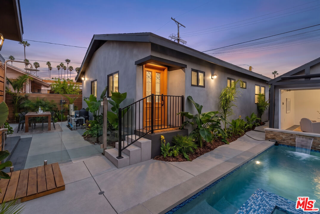 Property photo for 1556 La Baig Ave, Los Angeles, CA