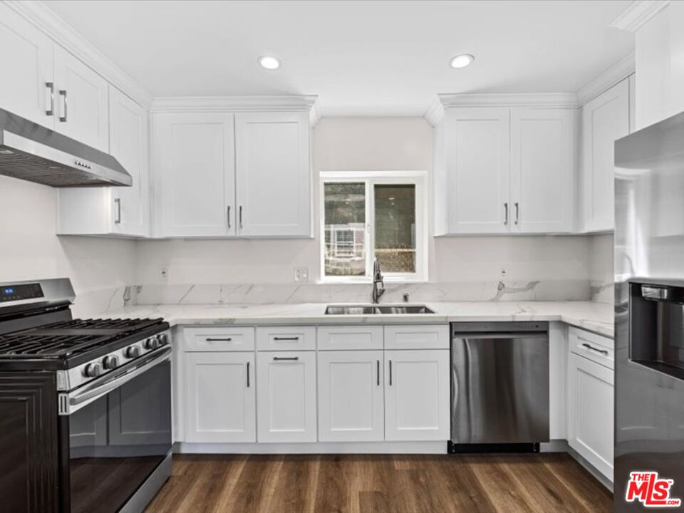 Property photo for 1165 Stanford St, #F, Santa Monica, CA