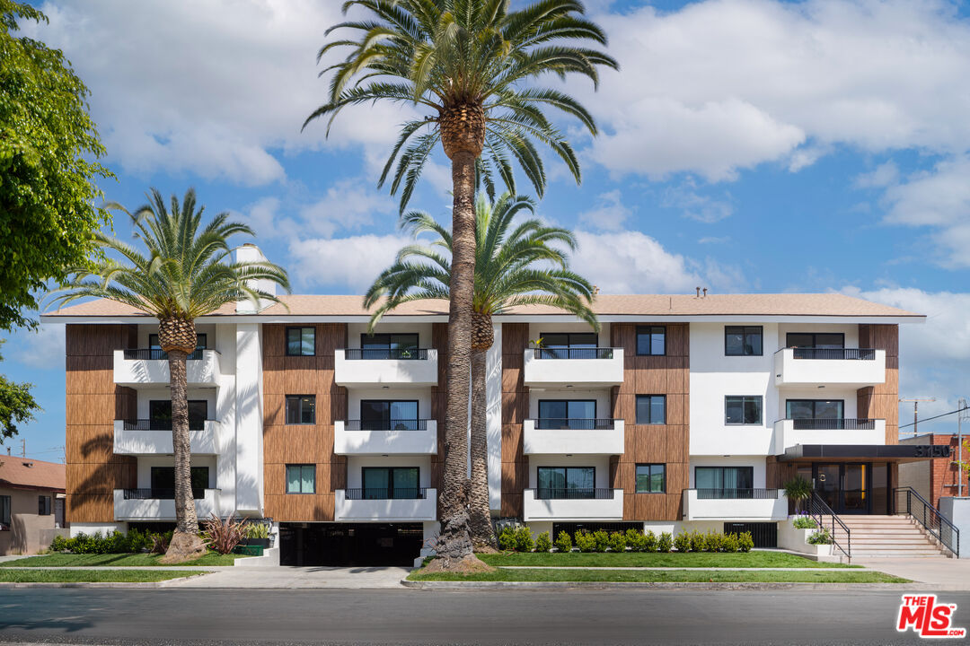 Property photo for 3750 Glendon Ave, #32, Los Angeles, CA
