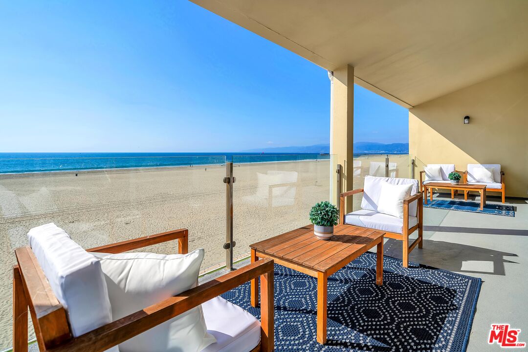 Property photo for 4 Lighthouse St, #13, Marina Del Rey, CA