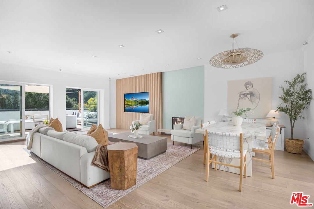 Property photo for 8755 Skyline Dr, Los Angeles, CA