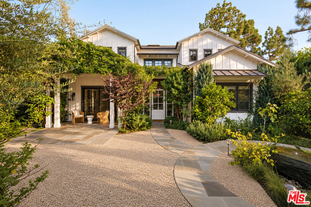 Property photo for 371 20th St, Santa Monica, CA