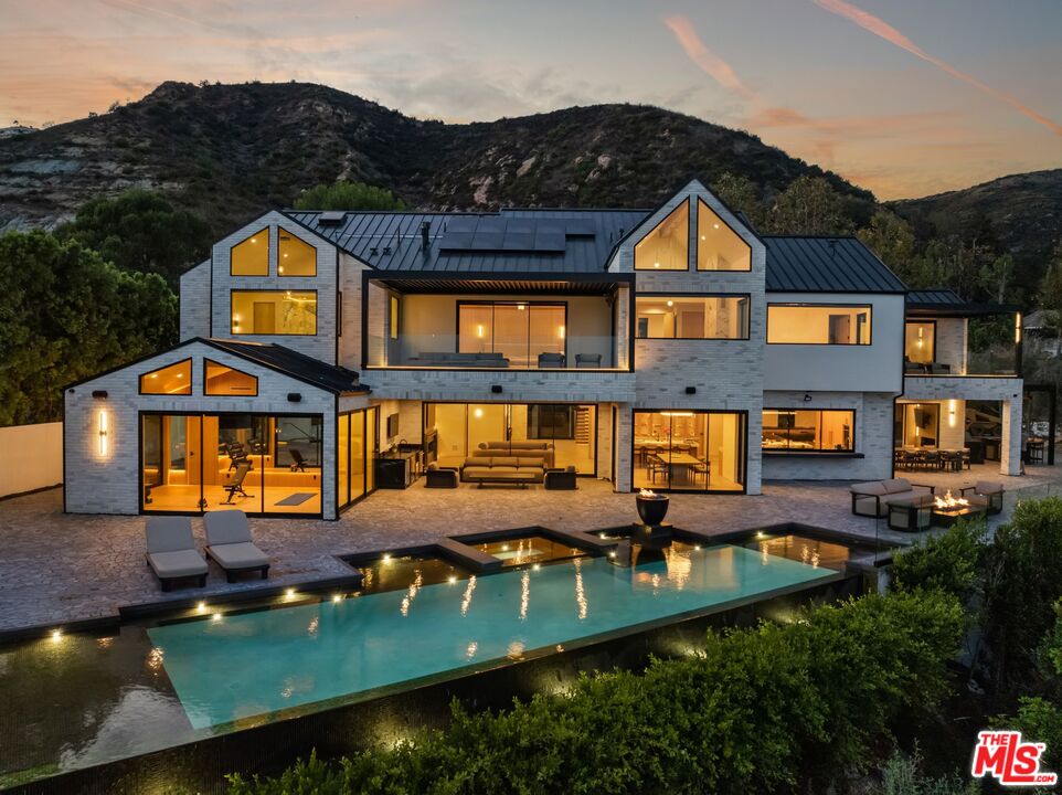 Property photo for 1390 Bella Oceana Vis, Los Angeles, CA