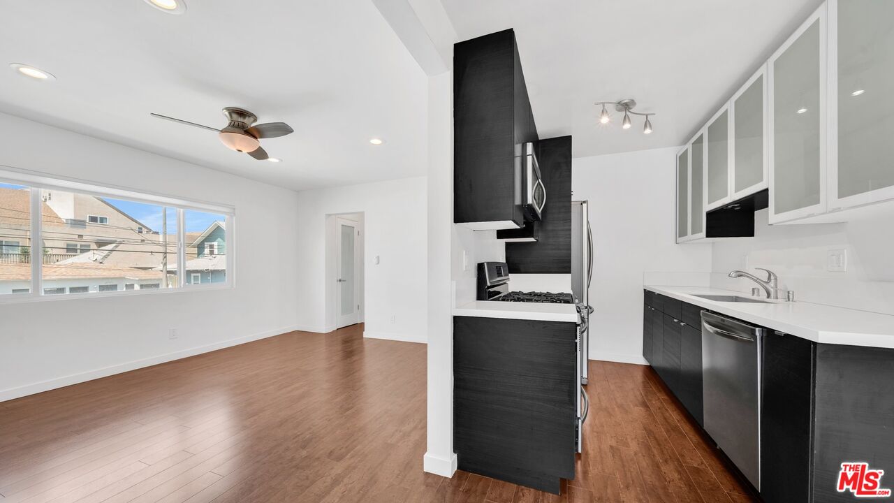 Property photo for 510 Pacific Ave, #5, Venice, CA