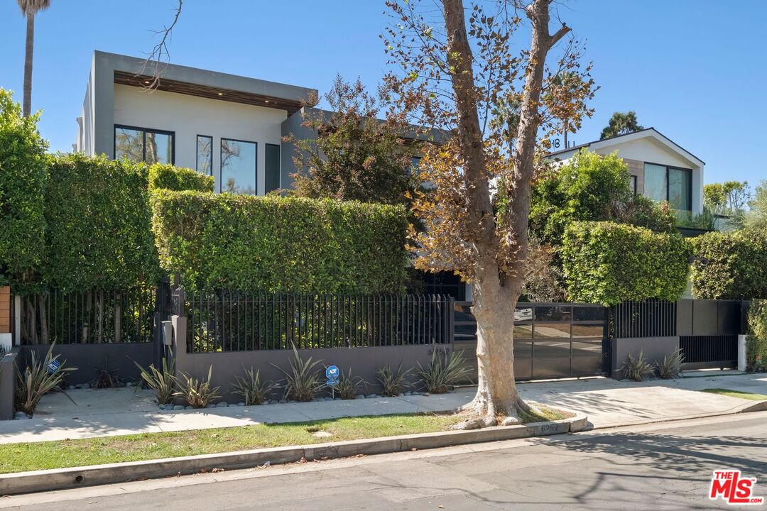 Property photo for 6252 Drexel Ave, Los Angeles, CA