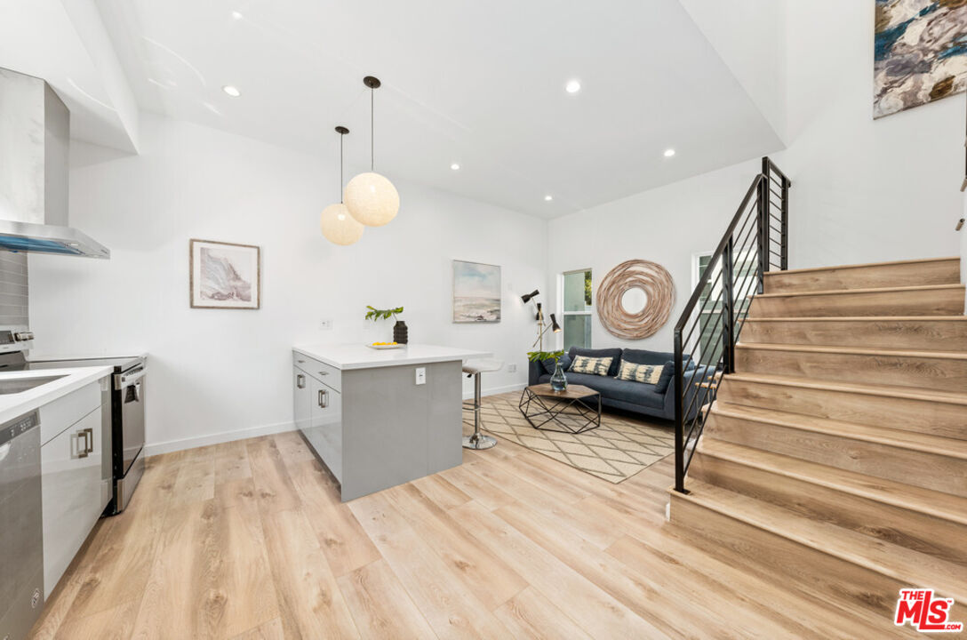 Property photo for 2955 Midvale Ave, Los Angeles, CA