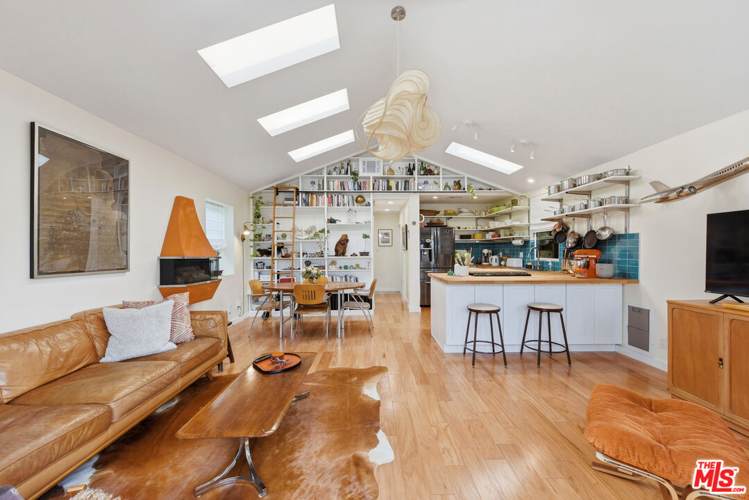 Property photo for 5629 Whitnall Hwy, Los Angeles, CA