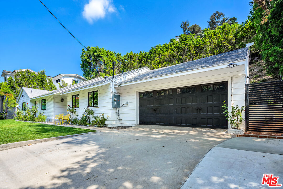 Property photo for 1450 N Bundy Dr, Los Angeles, CA