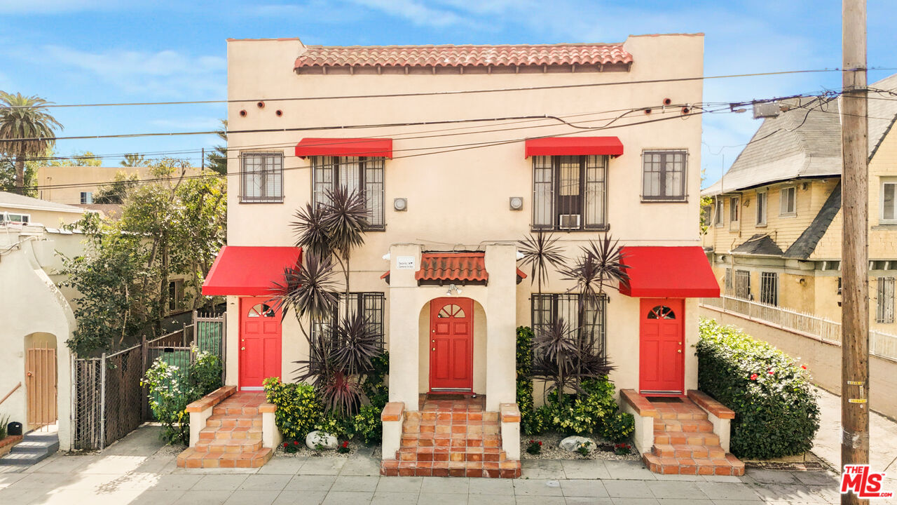 Property photo for 716 W 30th St, Los Angeles, CA