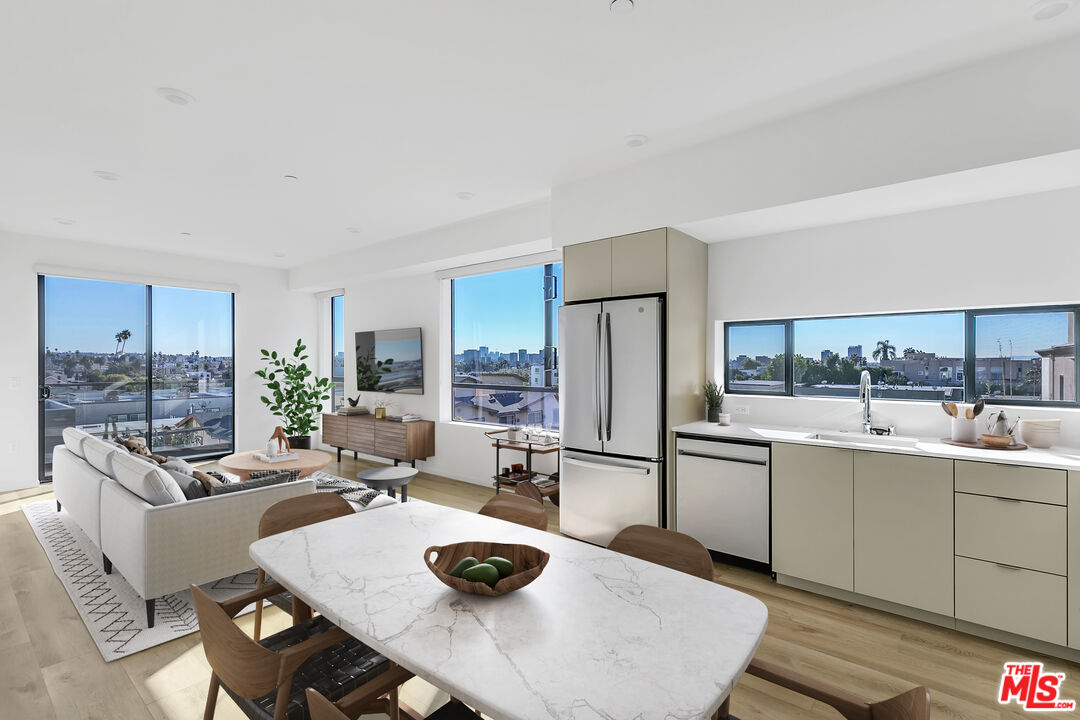 Property photo for 521 N Gramercy Pl, #PH3, Los Angeles, CA