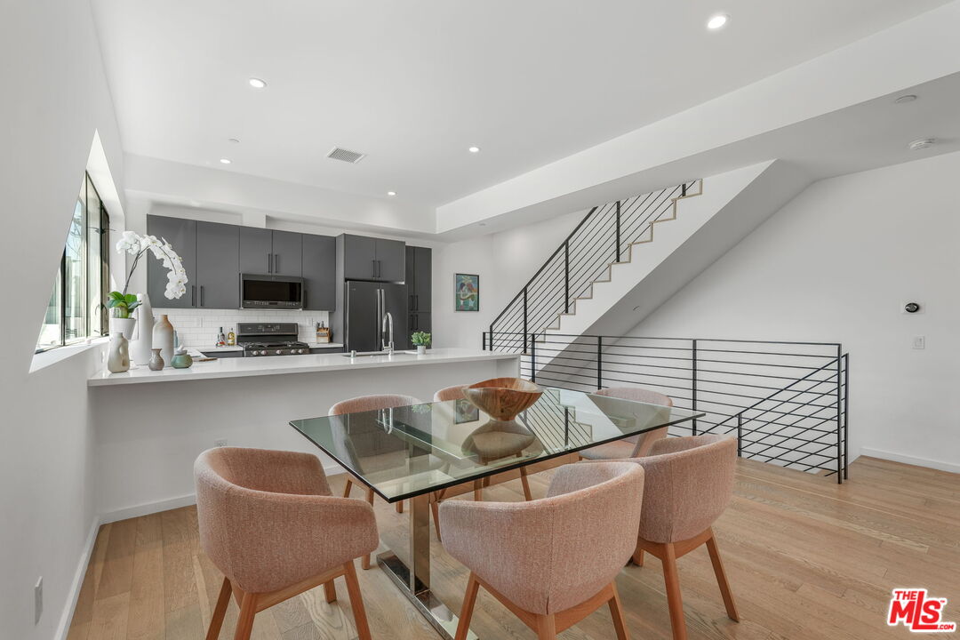 Property photo for 3724 Vinton Ave, #1/2, Los Angeles, CA