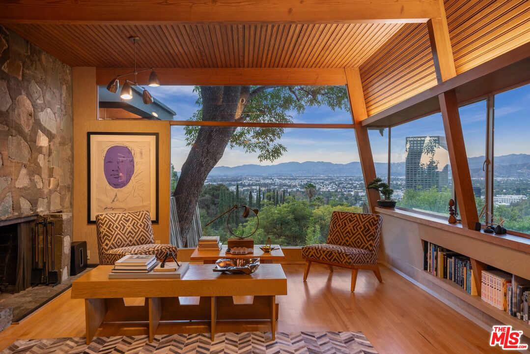 Property photo for 3580 Multiview Dr, Los Angeles, CA