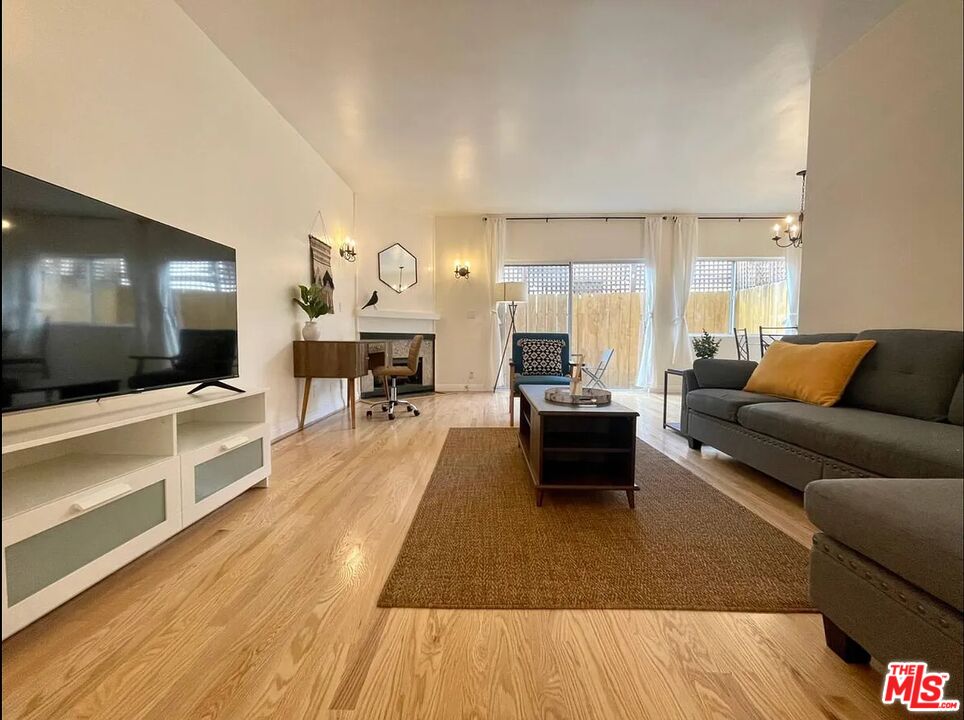 Property photo for 1141 19th St, #4, Santa Monica, CA