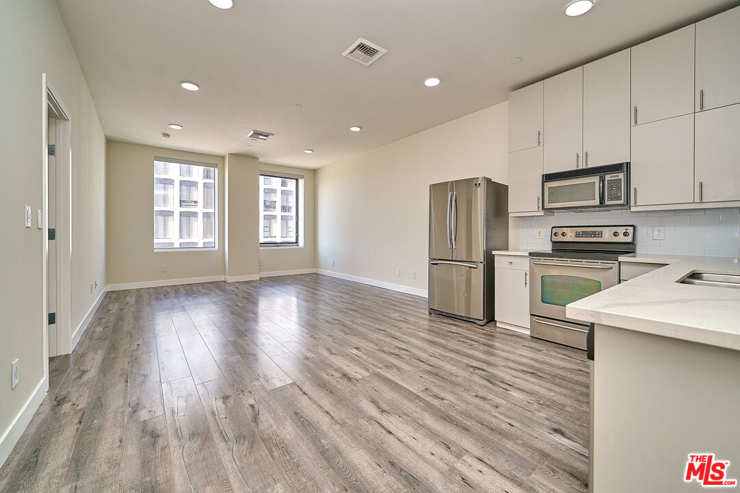 Property photo for 3810 Wilshire Blvd, #1001, Los Angeles, CA