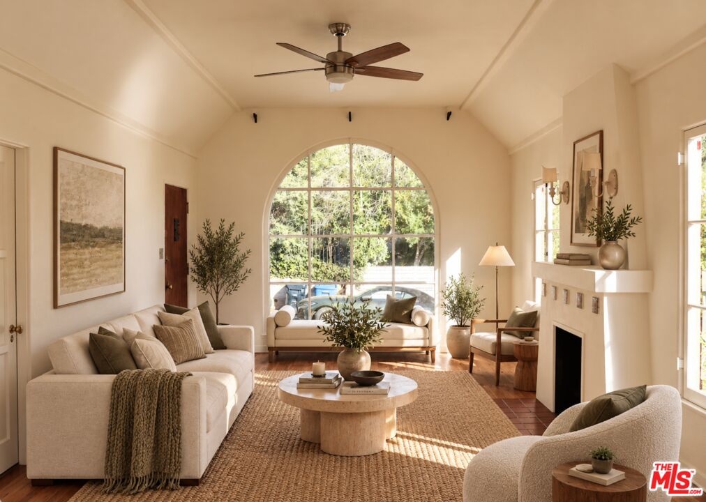 Property photo for 1409 Murray Dr, Los Angeles, CA