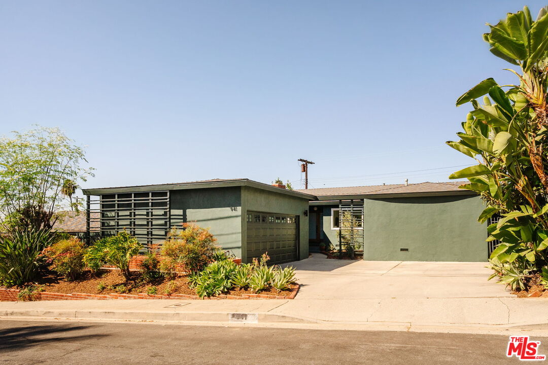 Property photo for 941 Fortune Way, Los Angeles, CA