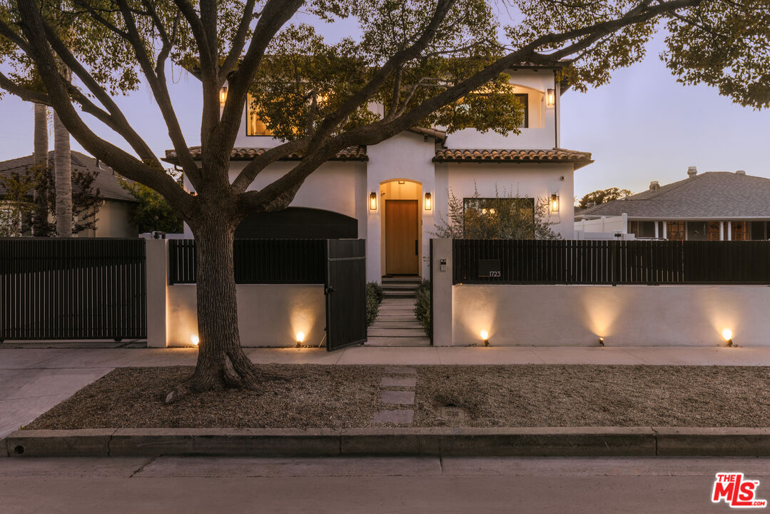 Property photo for 1723 S Corning St, Los Angeles, CA