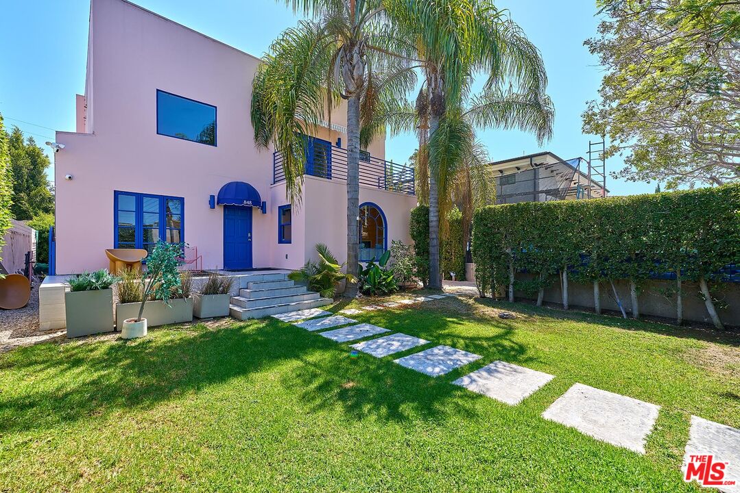 Property photo for 848 N Las Palmas Ave, Los Angeles, CA