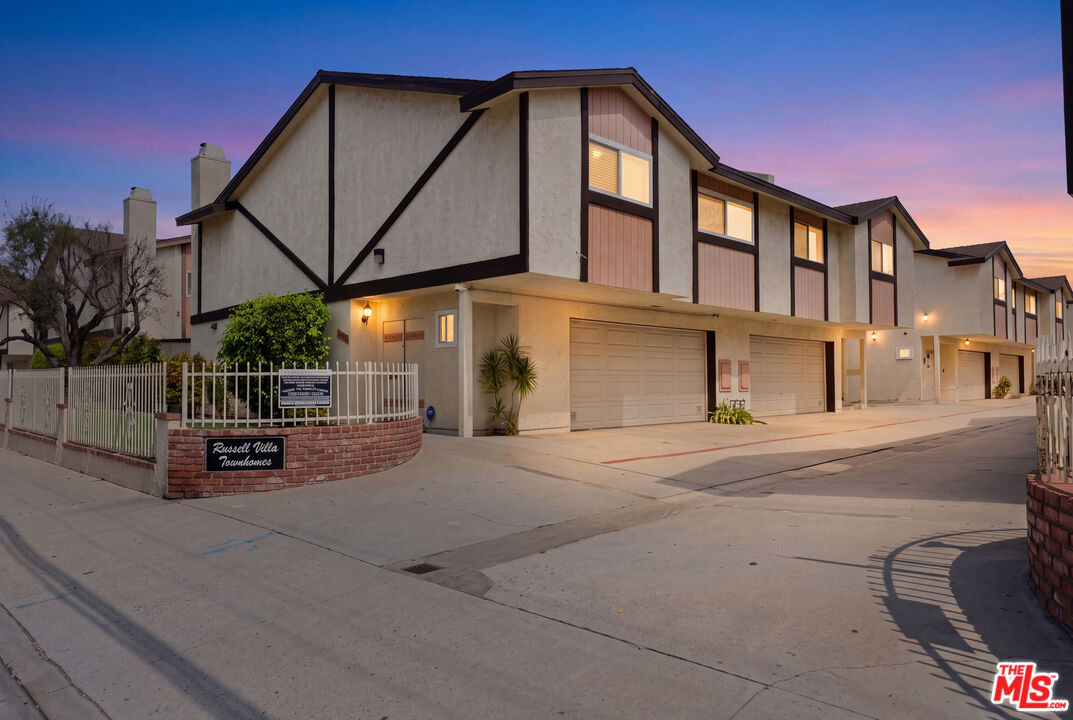 Property photo for 13996 Cerise Ave, Hawthorne, CA