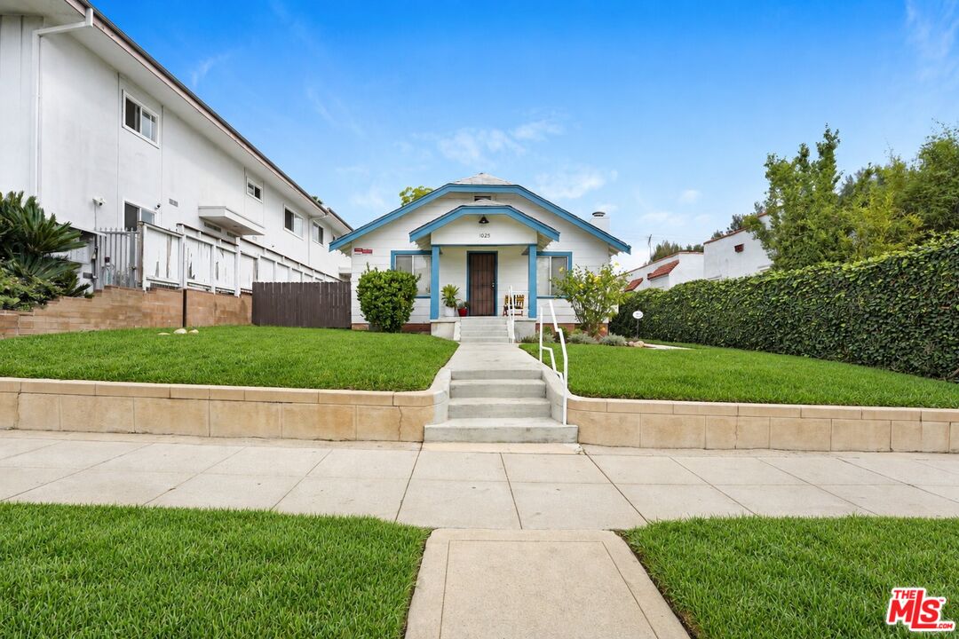 Property photo for 1025 19th St, Santa Monica, CA