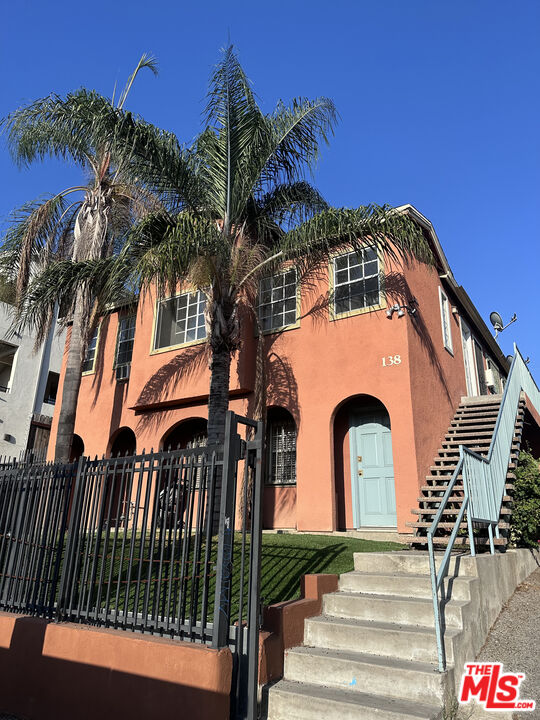 Property photo for 138 N Mariposa Ave, #C, Los Angeles, CA