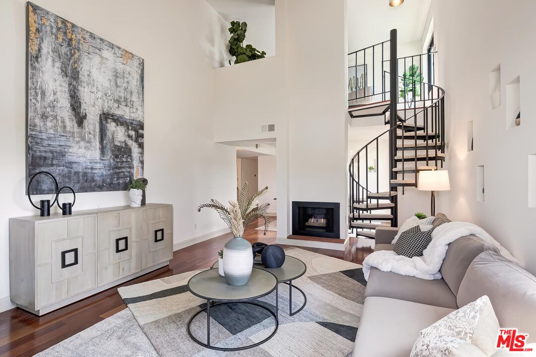 Property photo for 909 N Sierra Bonita Ave, #314, Los Angeles, CA