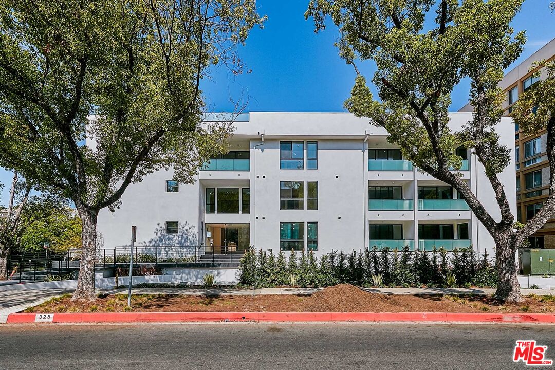 Property photo for 328 N Maple Dr, #308, Beverly Hills, CA