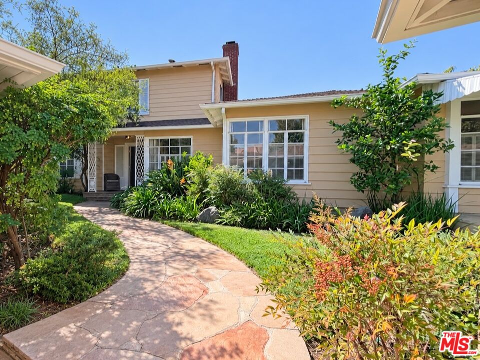 Property photo for 951 Masselin Ave, Los Angeles, CA
