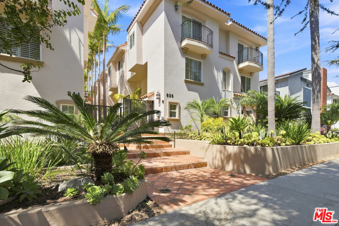 Property photo for 838 17th St, #103, Santa Monica, CA