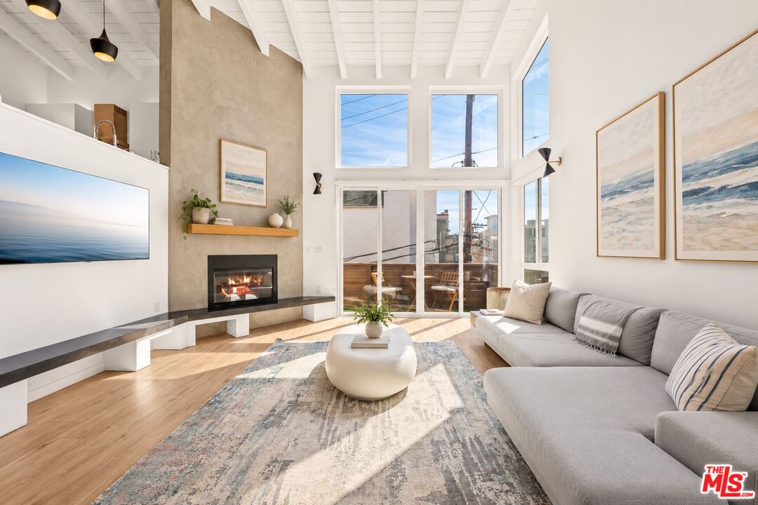 Property photo for 18 Privateer St, #3, Marina Del Rey, CA
