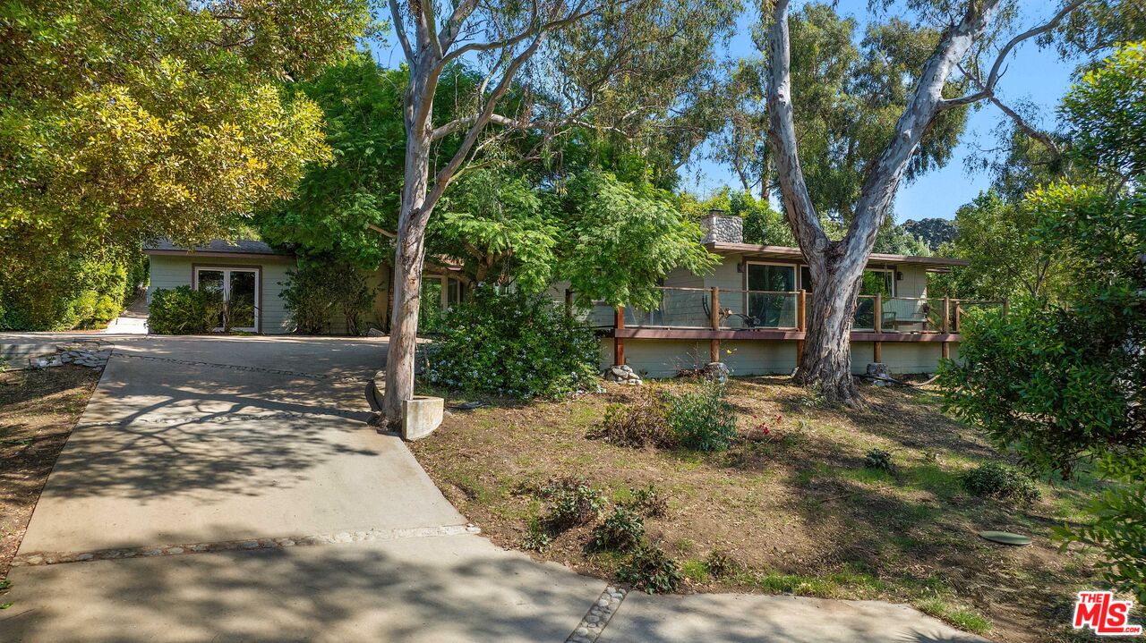 Property photo for 6100 Bonsall Dr, Malibu, CA