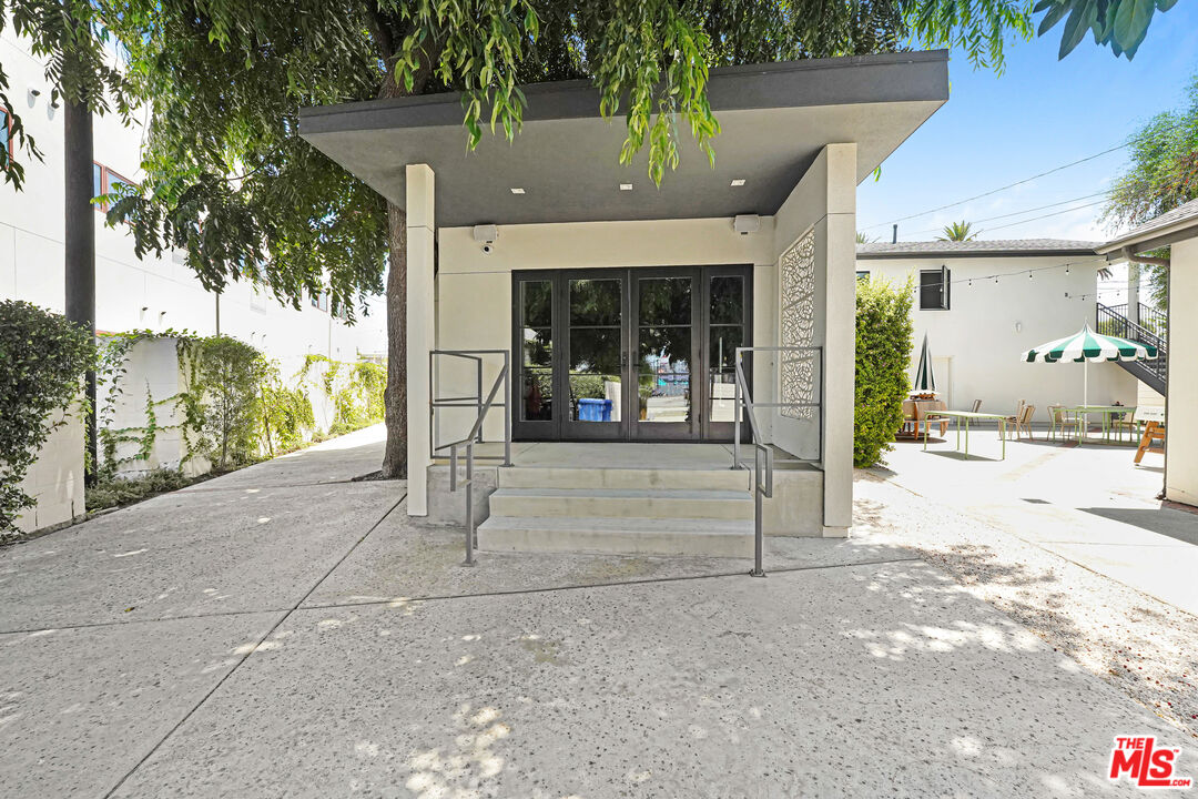 Property photo for 2614 Alsace Ave, Los Angeles, CA