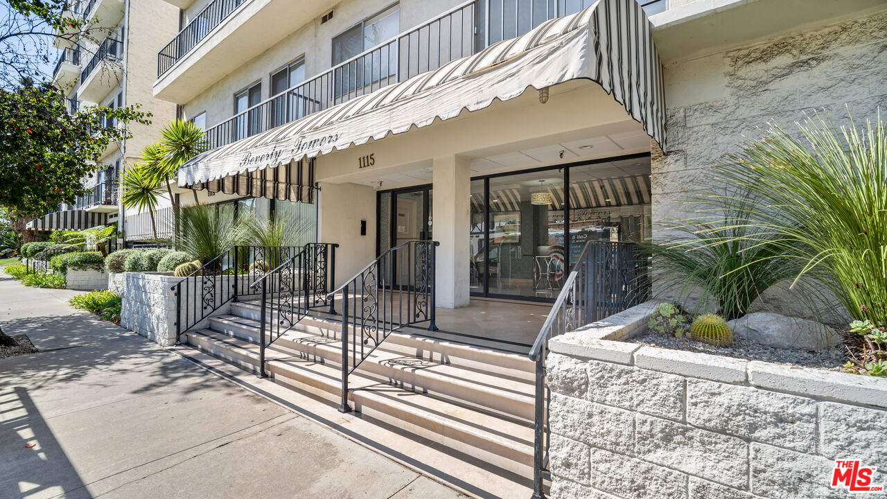 Property photo for 1115 S Elm Dr, #415, Los Angeles, CA