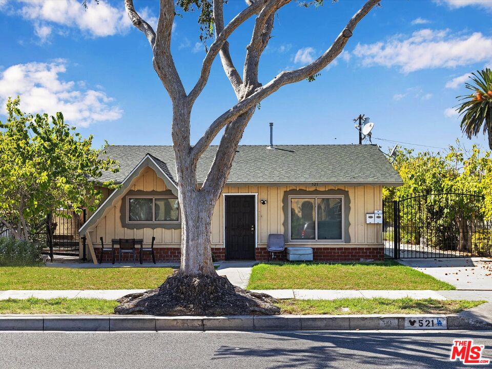 Property photo for 521 S Oak St, Inglewood, CA