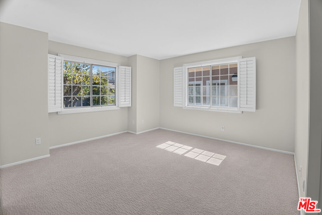 163 Greenfield, Irvine, CA 92614